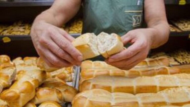 Los empresarios panaderos quieren aumentar otra vez el pan en Mendoza