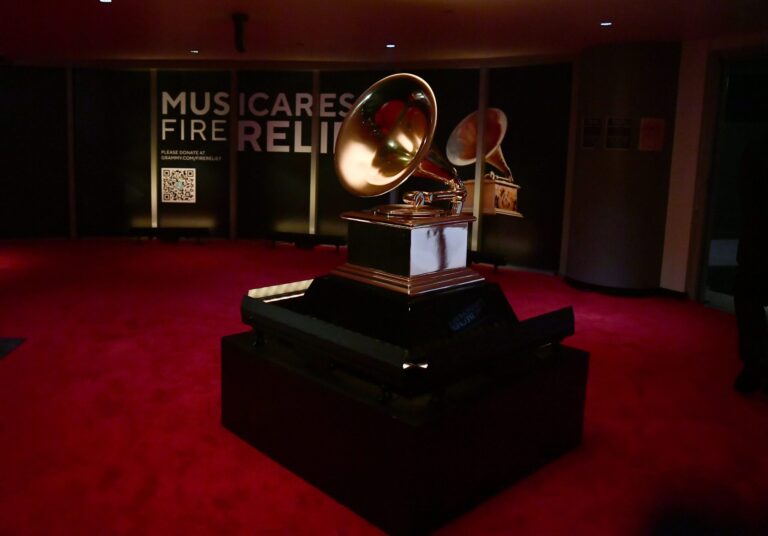 La lista completa de ganadores de losGrammy 2025