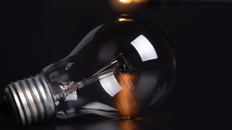 Es oficial el aumento en las tarifas de luz: a cuánto se van