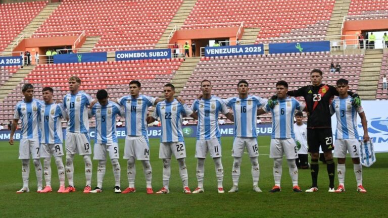 Selección Argentina Sub-20 vs Chile por el Sudamericano 2025: horario, formaciones y TV