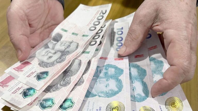 ANSES confirmó que el bono de $70 mil para jubilados de la mínima se mantendrá todo el año