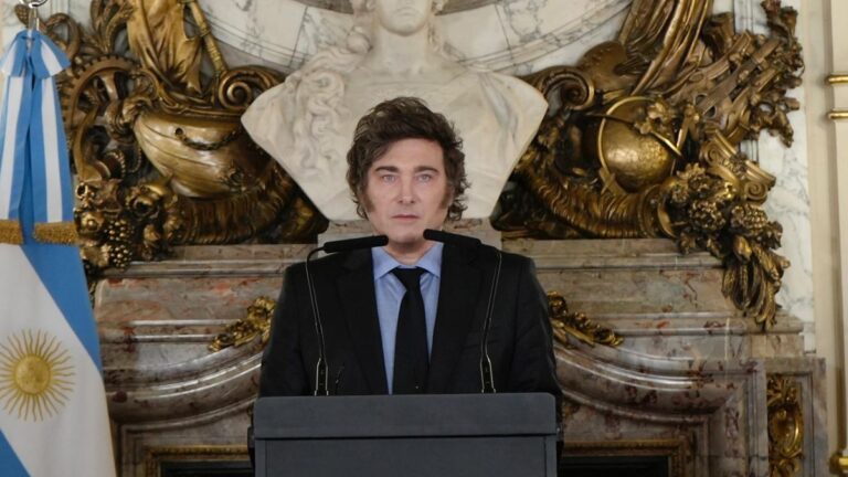 Javier Milei afirmó que la reducción de la pobreza se debe a «un ajuste fiscal sin precedentes»