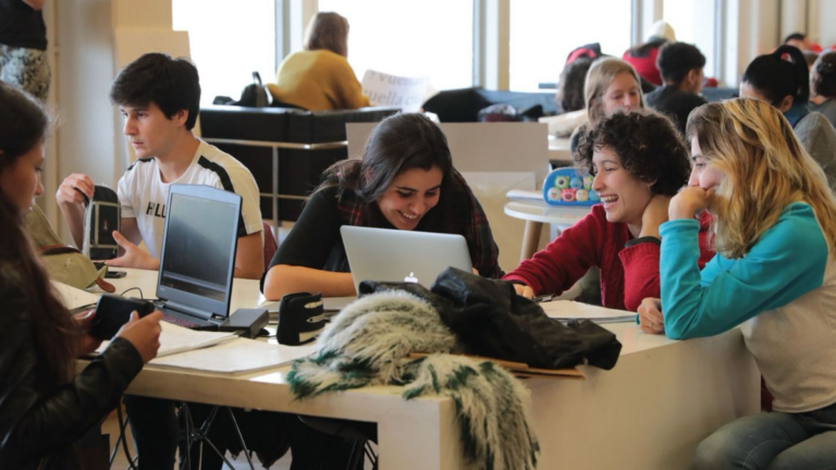 Cuáles son y dónde se cursan las carreras de la UBA mejor rankeadas a nivel mundial