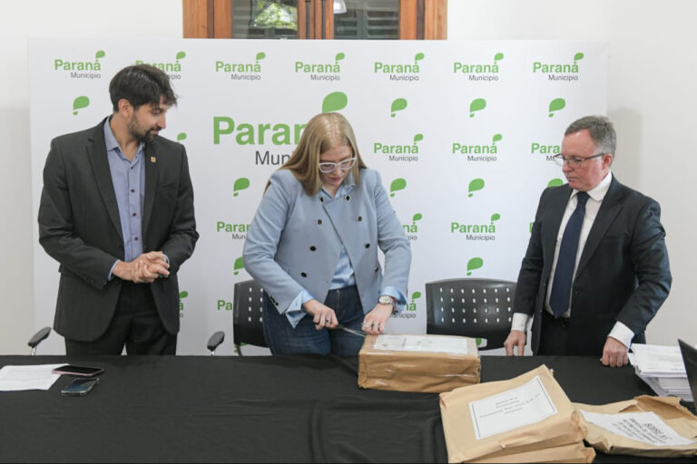 Colectivos: comenzó el análisis de ofertas