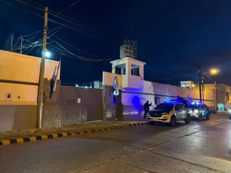 Un guardiacárcel de la UP3 se disparó accidentalmente en una mano.