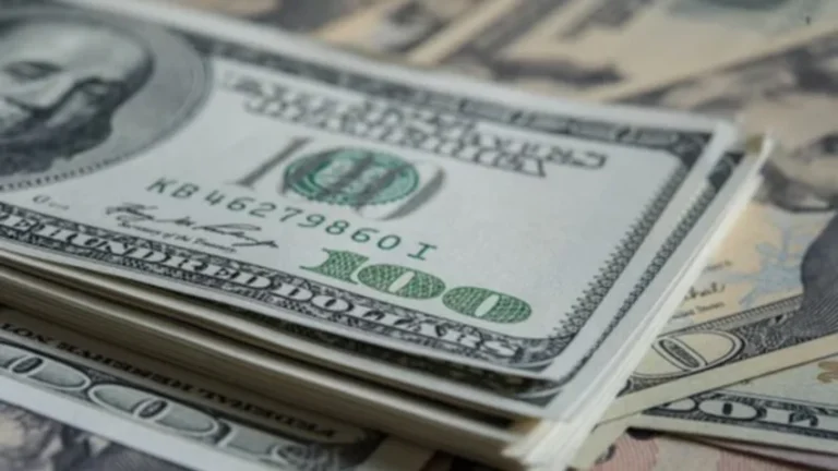 El Gobierno anunció que se levanta el cepo cambiario con un dólar de hasta $1.400