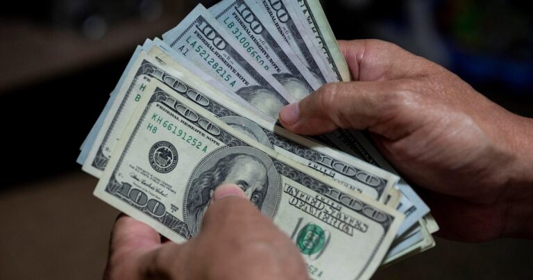 Dólar blue hoy: a cuánto cotiza este viernes 25 de abril
