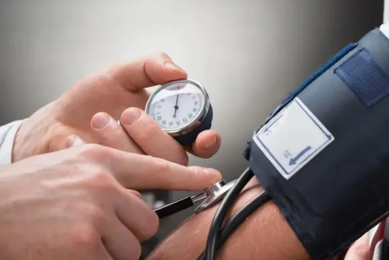 Fijan nuevo valor normal de la presión arterial: ahora 13,5 ya es señal de alerta