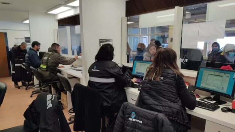 Todos los detalles de la reforma migratoria que oficializó el Gobierno