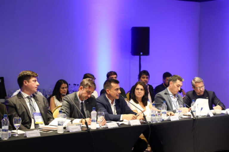 Se constituyó en Tucumán el Consejo Federal de Intendentes