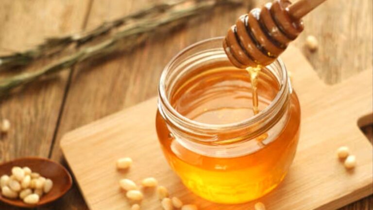 ANMAT prohibió una miel, un aceite de oliva, lentes de contactos y otros productos