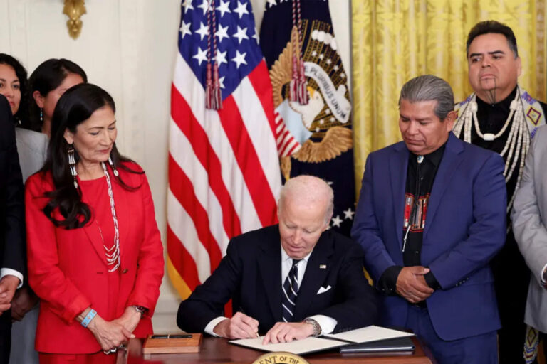Biden no firmaba los indultos presidenciales ni sabía a quiénes iban dirigidos