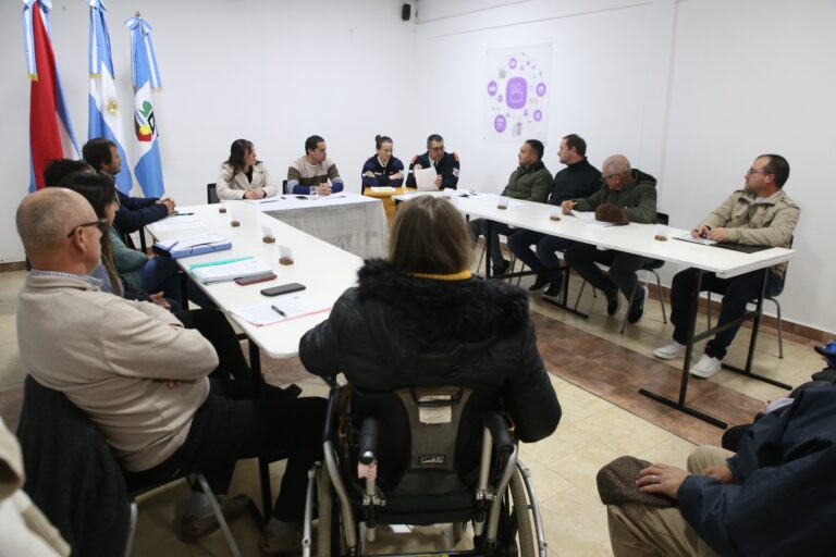 Concejales renuncian al aumento de dietas