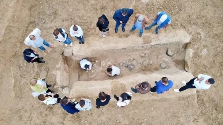Espectacular hallazgo en Azerbaiyán: descubrieron un túmulo funerario de 3.800 años perteneciente a un líder guerrero de la Edad del Bronce