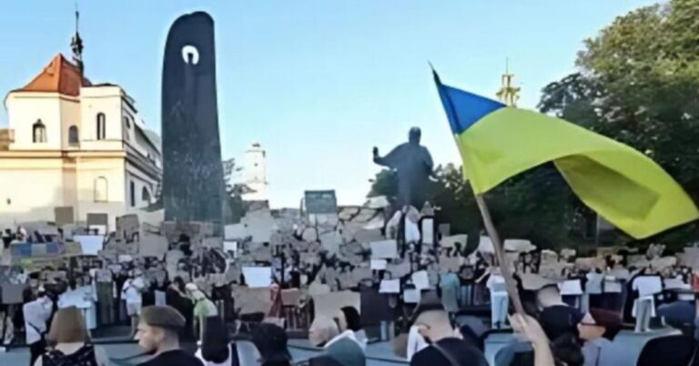 Ucrania. El ataque de Zelenski a los organismos anticorrupción desata las mayores protestas desde el inicio de la agresión rusa