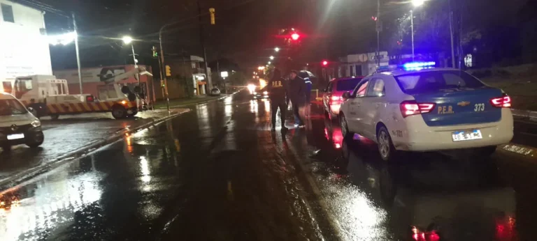 Le retuvieron el carnet y secuestraron el auto por conducir en estado de ebriedad en la noche de este domingo.