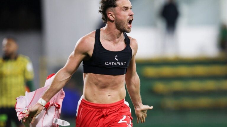 Argentinos Juniors se lo dio vuelta sobre la hora a Aldosivi y se metió en los cuartos de la Copa Argentina