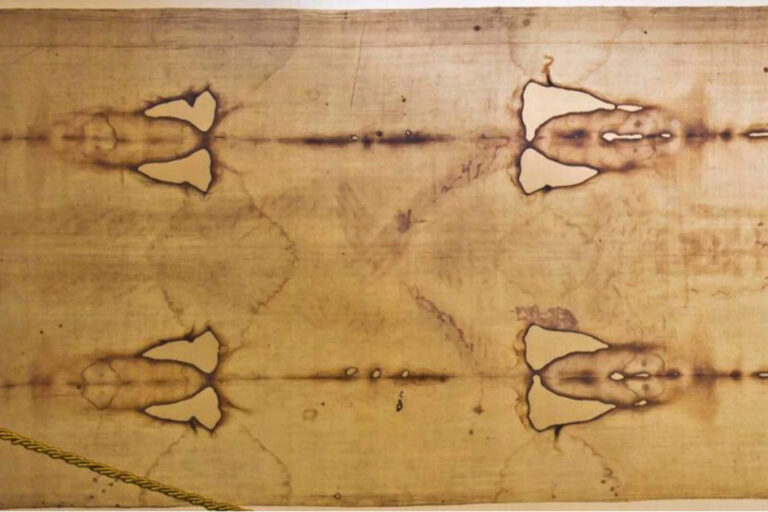 Un análisis 3D de la Sábana de Turín reveló que dentro no estaba el cuerpo de Jesús