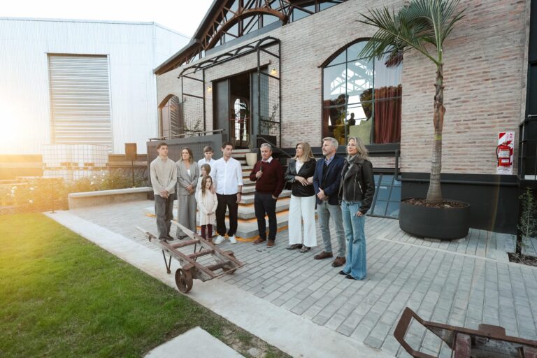 Heredero Gin inauguró Casa Mesopotamia, en Bajada Grande