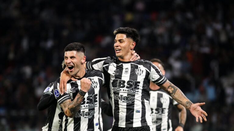 Central Córdoba golpeó como local y venció a Lanús en la ida de la Copa Sudamericana