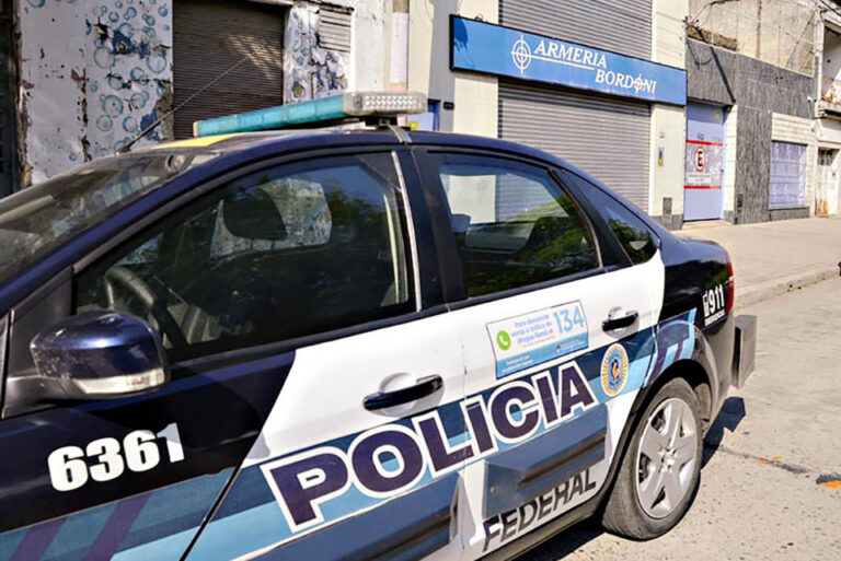 Encuentran muerto a un ex policía en La Plata