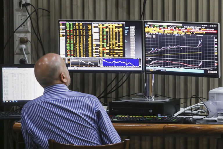 Caída de casi un 5% en la Bolsa