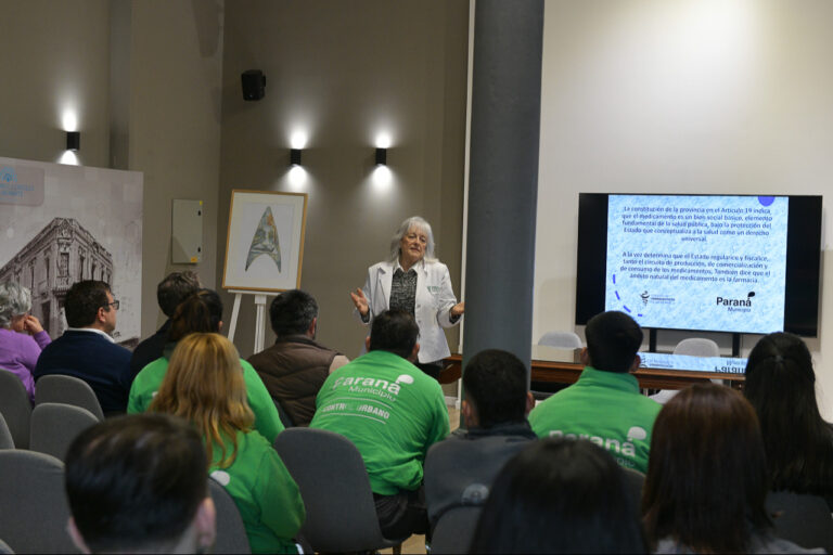 Capacitan en control de venta de medicamentos