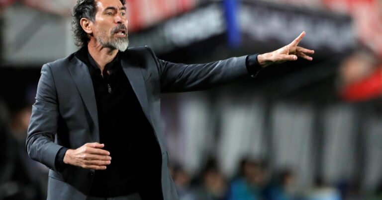 Domínguez, tras la eliminación de Estudiantes: de «estuvimos a la altura» a «los maniatamos»