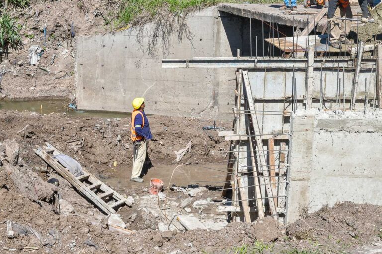 Arroyo Las Viejas: realizan obra en Ambrosetti
