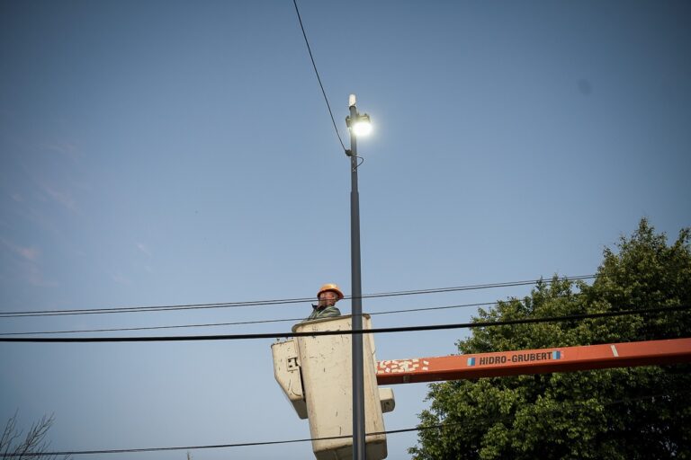 El Municipio instalará 6.000 nuevas luminarias LED