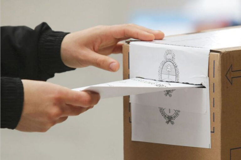 Elección: los estatales que sean auoridad de mesa, autorizados a faltar el lunes 27