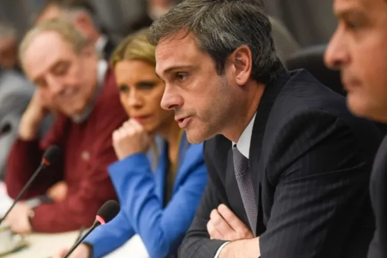 Michel defiende el monotributo y propone un régimen «Simple» para las PyMEs