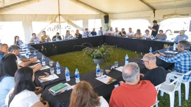 Intendentes y legisladores del PJ se reunieron «en medio de la zozobra por el resultado adverso