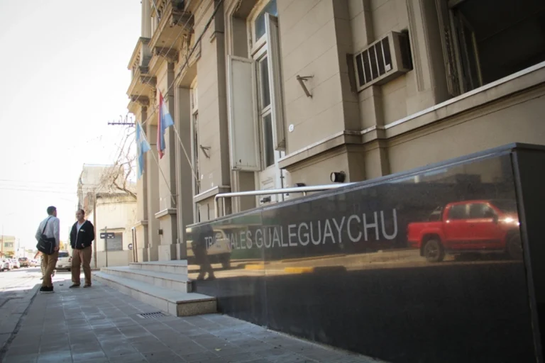 Llevarán a juicio a una médica del Hospital Centenario por la muerte de un niño de 10 años