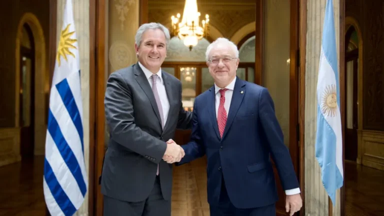 Canciller argentino aseguró que el gobierno no se opondrá a la planta de hidrógeno verde en Paysandú