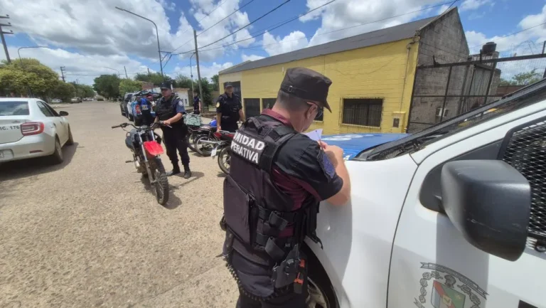Operativo policial en Concordia: retención de trece motos, carros y decomiso de pirotecnia