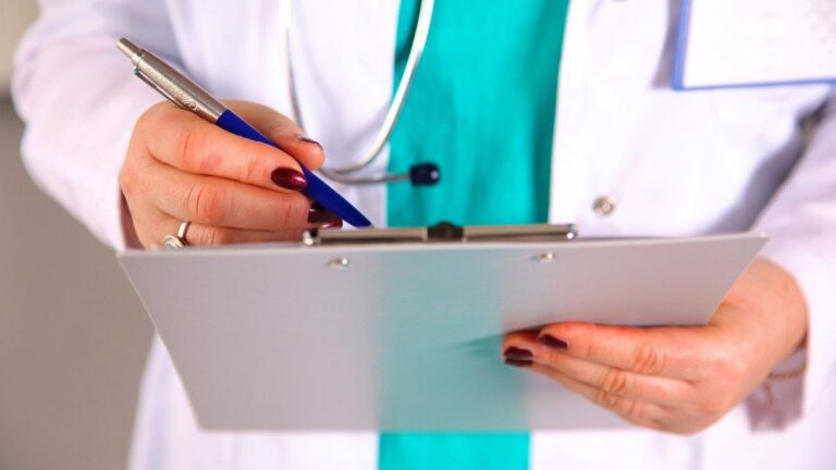 El Gobierno dio de baja tres prepagas: qué empresas no podrán brindar servicios de salud