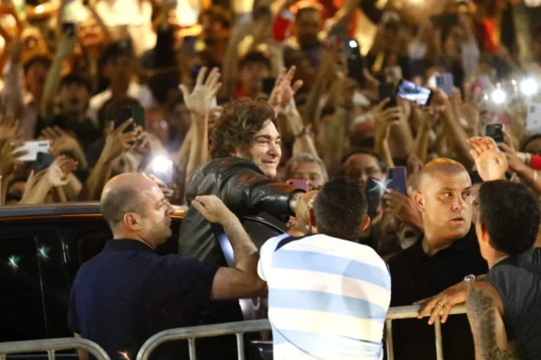 Javier Milei llegó a Mar del Plata y hará un recorrida por Güemes
