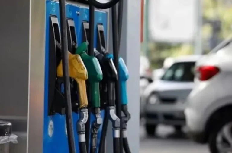 Se oficializó un aumento en los impuestos al combustible para febrero