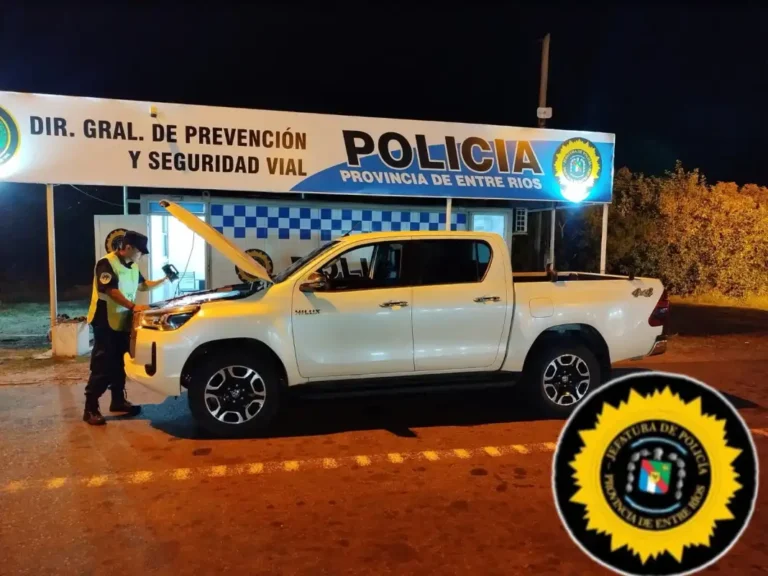 Evadió un control en el sur de Entre Ríos, lo persiguieron 25 kilómetros y fue atrapado con una camioneta robada