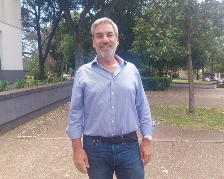 Boleas: La economía crece, pero no derrama en el consumo