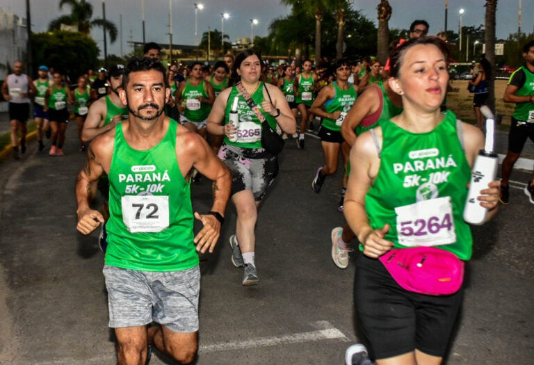 Otra edición de la Carrera Nocturna Ciudad de Paraná
