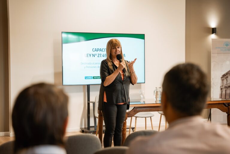 El acuerdo paritario viola la Constitución, según la vocal de los jubilados en la Caja